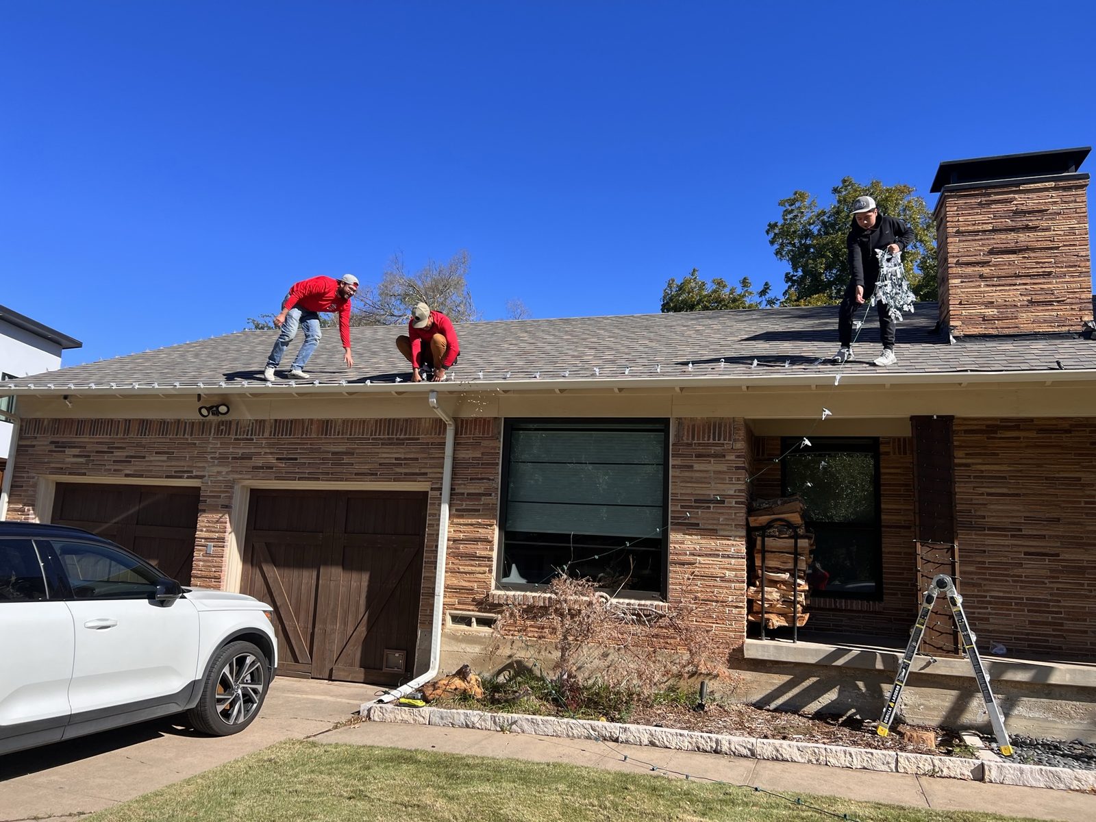 Christmas light installation team in Plano TX installing C9 LED rooflines