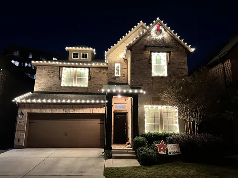 When to book your install — The Christmas Lights Experts